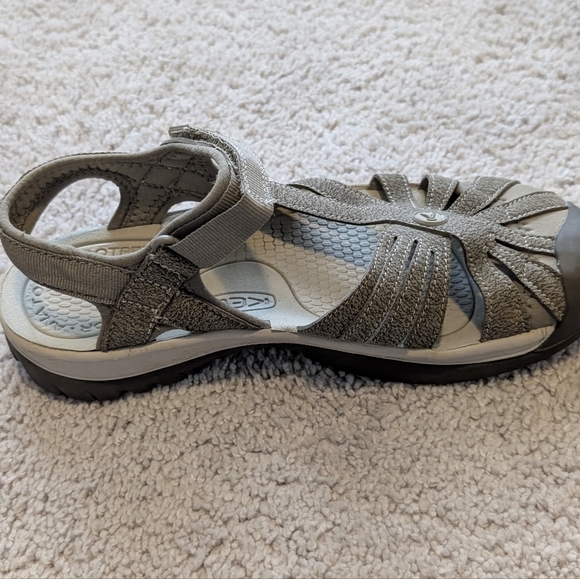 KEEN Rose Sandals Womens Size 7.5 Brindle/Shitake 1016729 Hiking Toe Bumper Arch - Picture 9 of 12
